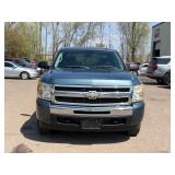 2009 CHEVROLET SILVERADO 1500 LT *4x4 | No Accidents Reported* (NO RESERVE)