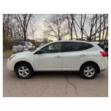 2010 NISSAN ROGUE S *All Wheel Drive| No Accidents Reported* (NO RESERVE)