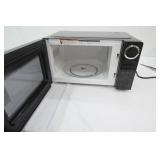 Kenmore 0.9 cu.ft Countertop Microwave Oven. Like New