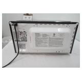 Kenmore 0.9 cu.ft Countertop Microwave Oven. Like New