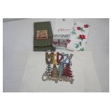 4ct NEW Christmas Themed Kitchen Towels