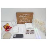 Wedding Decor & Collectibles