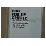 Ozark Trail 8" Fish Lip Gripper