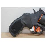 NEW Taurus M44 Tracker .44 Magnum/.44 Spl Double-Action Revolver - 4" Barrel