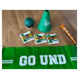 UND Lot - New Bam Bams, "Megaphone" Etc