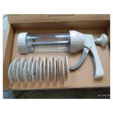 Pampered Chef Cookie Press - New!