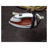 Black & Decker Iron Plus Ironing Board