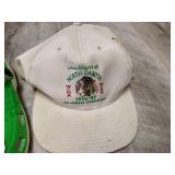 Fighting Sioux Lot - Slippers & Champions Cap