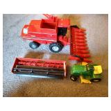 Die-Cast Tractor Lot - Case & John Deere
