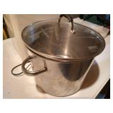 Large Stock Pot & Breadmaker
