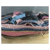 6 Bras, Women
