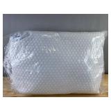 Comfort Bay Jumbo Bed Pillow 20" x 28" - Brand New