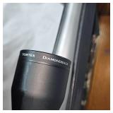 Weatherby Stainless Vanguard, 30.06 w Scope(4-12 Vortex)