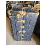 Horn Luggage Wardrobe Trunk with Drawers and Hangers