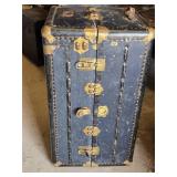 Horn Luggage Wardrobe Trunk with Drawers and Hangers