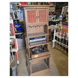 General Electric Stereo Console with Turntable and Speakers - Powers on but doesn