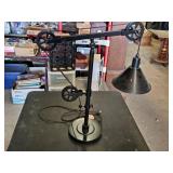 Industrial Style Adjustable Pulley Desk Lamp