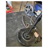 Industrial Style Adjustable Pulley Desk Lamp