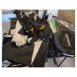 Neewer Photography Lighting with Softboxes, Reflectors, and Umbrellas - Parts not counted, untested