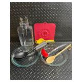 Norwex Pyrex Pie Plates Assorted Kitchen Utensils, Juicer Glassware & Tools - Mixed