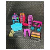 Monster High Dollhouse Furniture Lot - Assorted Pieces