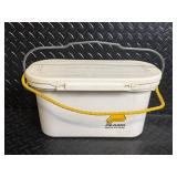 Plano LiveWell System Plastic Livewell Bucket with Lid