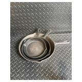 Utopia Kitchen Cast Iron Skillet Set (Lot of 3)