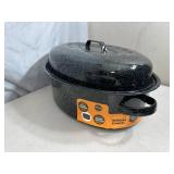 New 15 lb Graniteware Roaster Pan with Lid