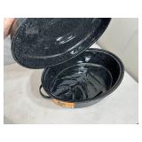 New 15 lb Graniteware Roaster Pan with Lid