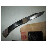 Black Paws folding pocket knife wit...