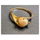 10K Pearl & Diamond Size 6 Ring
