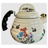 Two wire Hanging Fruit Baskets & Kamenstein "World of Motion" Bee Teapot (for parts or repair)