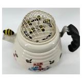 Two wire Hanging Fruit Baskets & Kamenstein "World of Motion" Bee Teapot (for parts or repair)