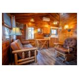 CB07 Timber Bay Cabin Experience - Single Bedroom Experience - The Hummingbird - 1 Room - 1 Bed Sleeps 2 (3 w/futon)