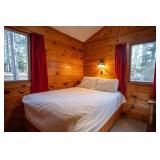 CB07 Timber Bay Cabin Experience - Single Bedroom Experience - The Hummingbird - 1 Room - 1 Bed Sleeps 2 (3 w/futon)