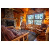 CB09 Timber Bay Cabin Experience - Two Bedroom Experience - The Martin - 2 Room - 4 Bed Sleeps 5