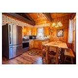 CB11 Timber Bay Cabin Experience - Three Bedroom Experience - The Wolf - 3 Room - 5 Bed - 1 Futon 7