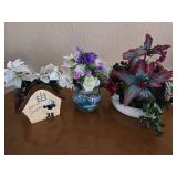 3 Floral arrangements with vases