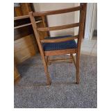 Office desk and chair with 2 seat pillows