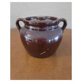 VINTAGE Bean pot and teapot