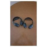 2 Sets of noise cancelling headphones