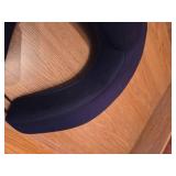 Massaging neck rest with heat