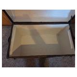 VINTAGE Storage trunk