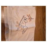 VINTAGE Embroidered linens - Set of 3