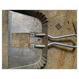 Metal Dust Pan and Charger