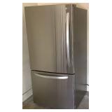 LG 26 cu. ft. 33 Inch Wide Bottom Freezer Refrigerator - Stainless Steel