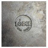 Lodge Cast Iron Dutch Oven - 10DO - 7 Quart