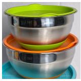 Kitchen Bundle of KitchenAid Stand Mixer Spiralizer Attachment and Stainless Steel 6 Mixing Bowls with Lids