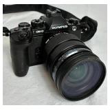 Olympus OM-D E-M1 Digital Mirrorless Camera Bundle with Olympus m.Zuiko Digital ED 12-40mm f/2.8 PRO Lens