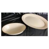Lenox Gold Leaf Hayworth Porcelain Fine China Set - Cream Colored Ivory with Gold Trim